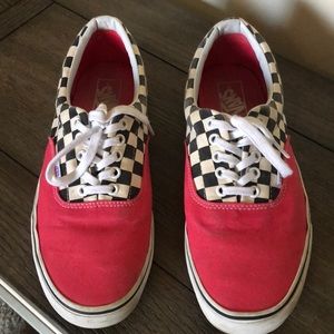 Men’s VANS Bright Pink & Black/White checker board Size Men’s 10.5 Women’s 12